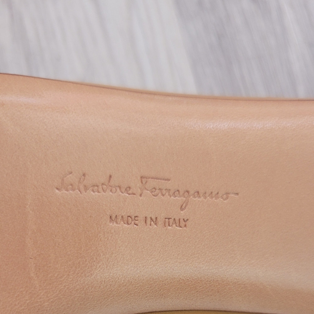 Salvatore Ferragamo Tan Leather Pointed Toe Fringe Pumps - Picture 2 of 10
